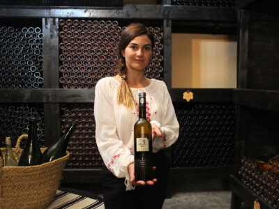 Opevana vina i ženska lepota