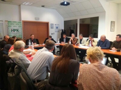 Sudionici sastanka HPK i predstavnika udruga koji je održan u utorak (2. svibnja 2016.) Sudionici sastanka HPK i predstavnika udruga koji je održan u utorak (2. svibnja 2016.)
