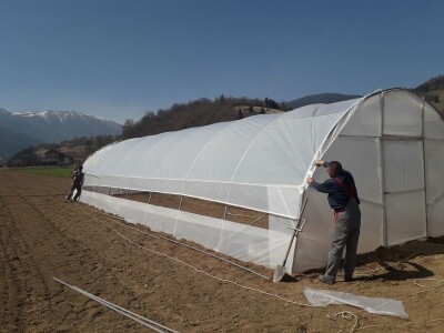 20 poljoprivrednika iz Gornjeg Vakufa- Uskoplja dobilo opremu za plasteničku proizvodnju