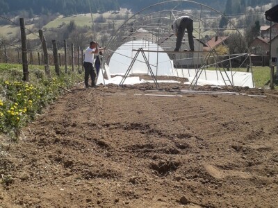 20 poljoprivrednika iz Gornjeg Vakufa- Uskoplja dobilo opremu za plasteničku proizvodnju