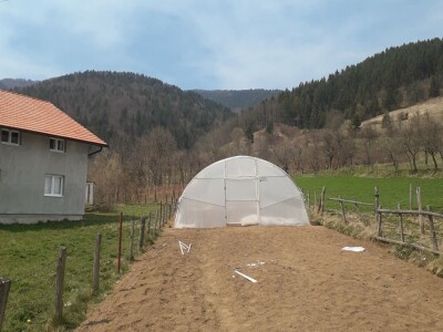 20 poljoprivrednika iz Gornjeg Vakufa- Uskoplja dobilo opremu za plasteničku proizvodnju