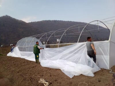 20 poljoprivrednika iz Gornjeg Vakufa- Uskoplja dobilo opremu za plasteničku proizvodnju