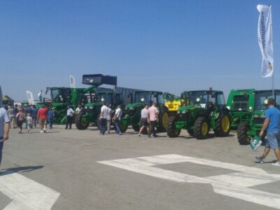 John Deere na FarmShow 2015