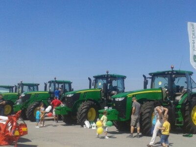 John Deere na FarmShow 2015