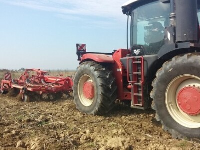 Versatile u Vinkovcima i Garešnici