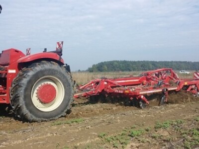 Versatile u Vinkovcima i Garešnici