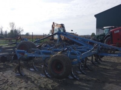 Versatile u Vinkovcima i Garešnici