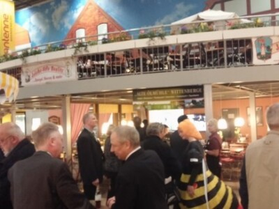 Predstaviti se uvijek treba