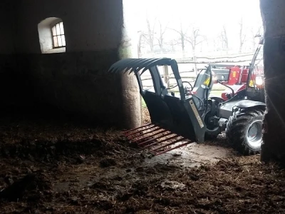Ulaz u štalu dosta je uzak