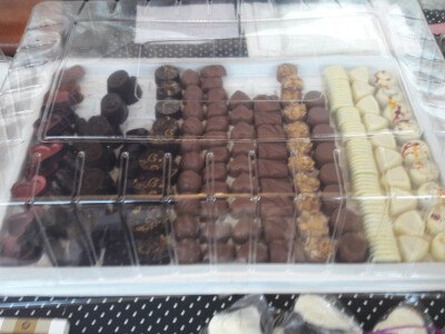 Večer vina i umjetnosti