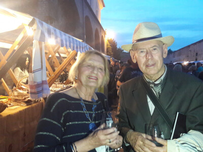 Večer vina i umjetnosti