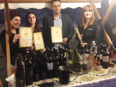 Večer vina i umjetnosti
