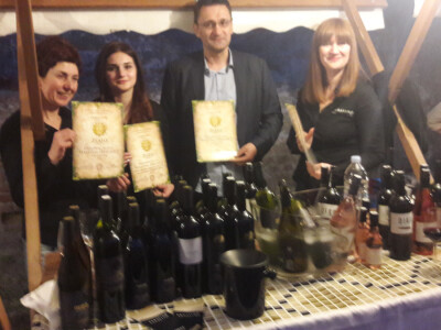 Večer vina i umjetnosti