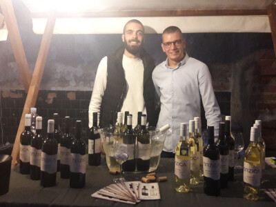 Večer vina i umjetnosti