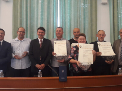 Hrvatska Gospodarska Komora Hrvatska Gospodarska Komora