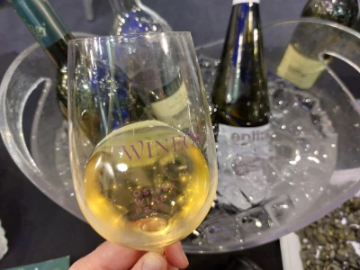 WineOS 2023.