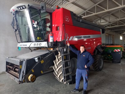 Massey Ferguson traktor i kombajn / Mošorin