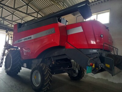 Massey Ferguson traktor i kombajn / Mošorin