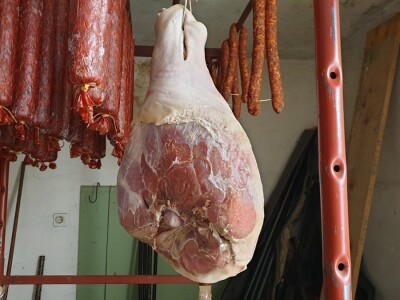 Snijeg 8.1.2024. - čardak, strojevi, polje, voćke, kovaljice...