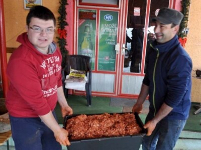 Priprema se 120 kg kobasica