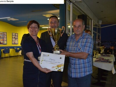 220. MEĐUNARODNI DANI MASLINE 2018 - Apsolutni šampion Ante Vulin prodaje ulje u tortama i pogačama