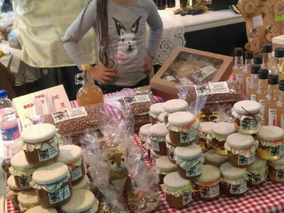 Poslu s lješnjacima uči se odmalena Poslu s lješnjacima uči se odmalena