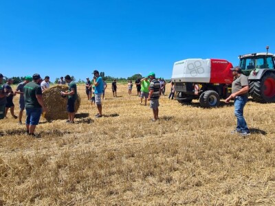 Pottinger - predstavljanje balirke i sijačice