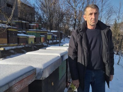 Pčelarenje i ljekovito bilje Pčelarenje i ljekovito bilje