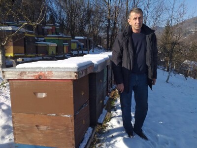 Pčelarenje i ljekovito bilje Pčelarenje i ljekovito bilje