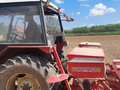 Sjetva kukuruza u Gornjoj Slatini