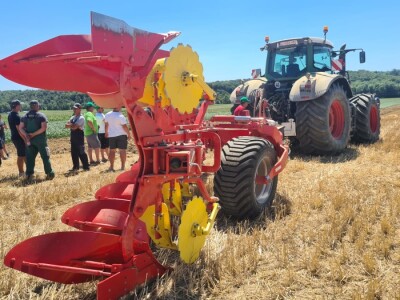 Pottinger - predstavljanje balirke i sijačice