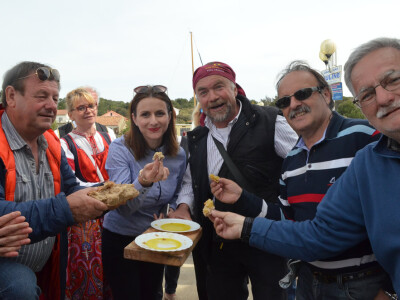 Maslinari podupiru izravno uzorkovanje Maslinari podupiru izravno uzorkovanje