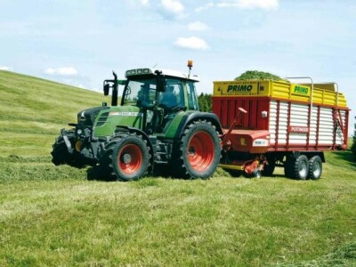 Traktor Fendt 300 Vario