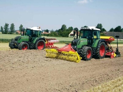 Traktor Fendt 300 Vario