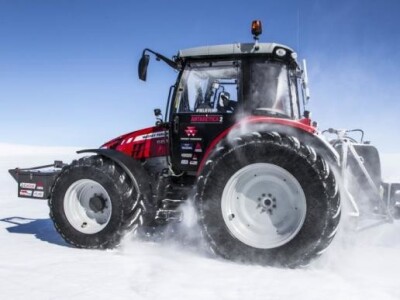 Massey Ferguson na snijegu Massey Ferguson na snijegu