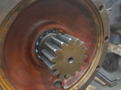 Remont traktora IMT 577