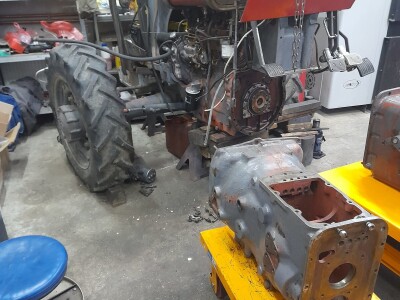 Remont traktora IMT 577