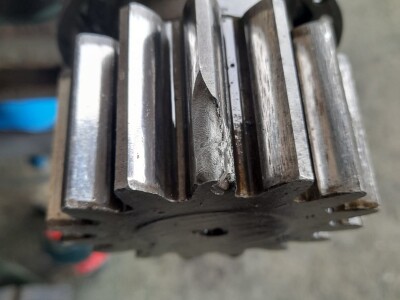 Remont traktora IMT 577