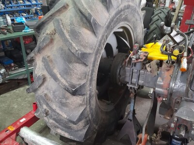 Remont traktora IMT 577