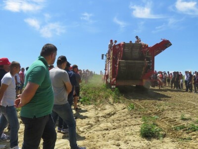 Prezentacija poljoprivredne mehanizacije u organizaciji tvrtke Grapak