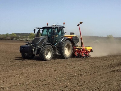 4. travnja, drugi dan; Stari Perkovci na sjetvi kukuruza