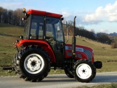 Traktor Foton 504