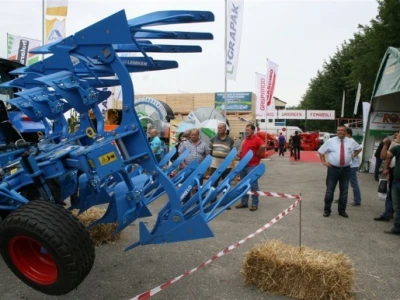 Lemken Juwel 8 plug