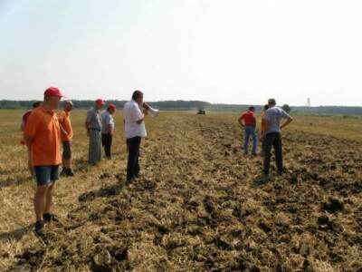 Velika prezentacija Kubota traktora i Ilgi priključaka Velika prezentacija Kubota traktora i Ilgi priključaka