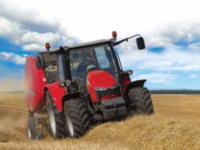 Traktor Massey Ferguson 5600