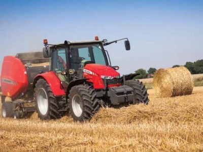 Traktor Massey Ferguson 5600