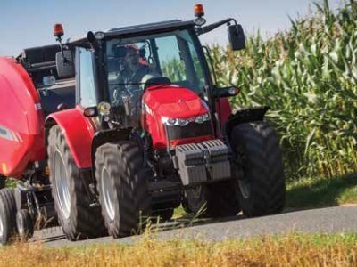 Traktor Massey Ferguson 5600