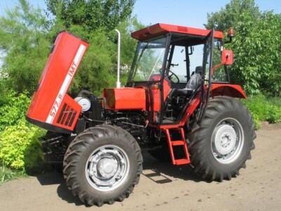 Traktor IMT 577