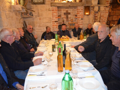 Ništa bez druženja Ništa bez druženja