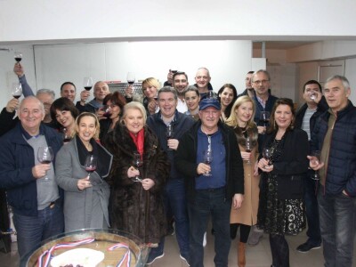 OCJENJIVANJE VINA ViNin 2018 Vinar Trifun Poljak: Moje vino, koje je državni Zavod za vinarstvo ocijenio vrhunskim,  lokalni enolozi svrstali u nižu kategoriju! OCJENJIVANJE VINA ViNin 2018 Vinar Trifun Poljak: Moje vino, koje je državni Zavod za vinarstvo ocijenio vrhunskim,  lokalni enolozi svrstali u nižu kategoriju!